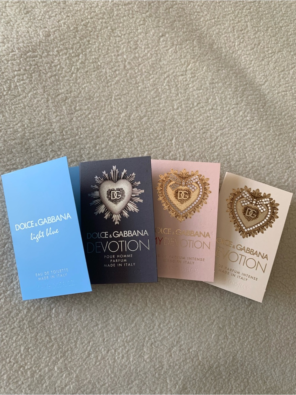 Dolce & Gabbana Assorted Beauty Sample Cards in Pastel and Blue